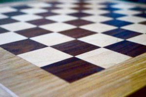 luxury-wooden-chess-boards-makemesomethingspecial.com