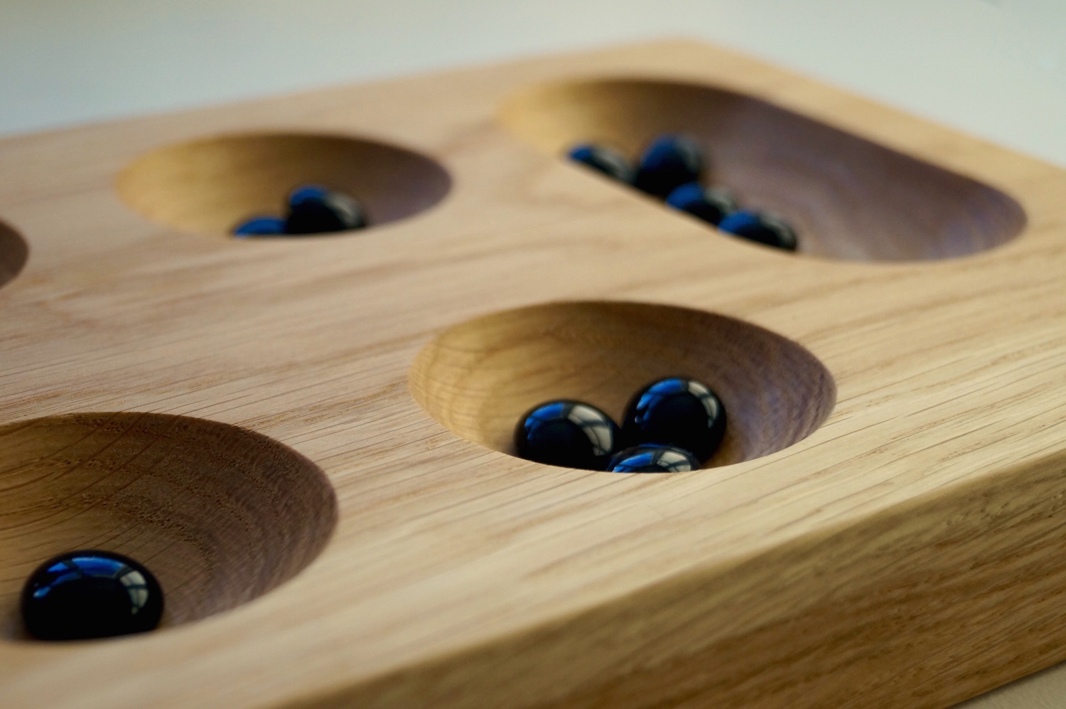 personalised-wooden-mancala-board-game-makemesomethingspecial.com