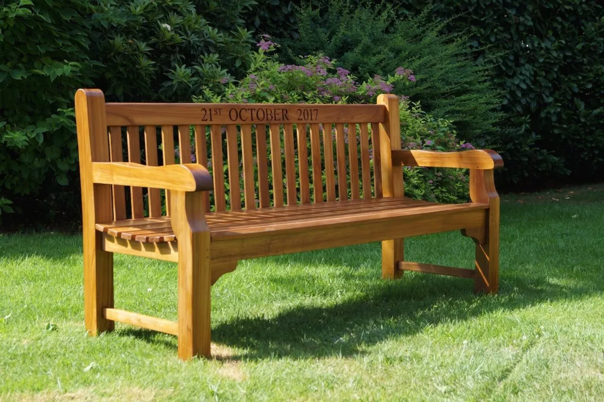 Quality Handmade Garden Bench - Makemesomethingspecial.com