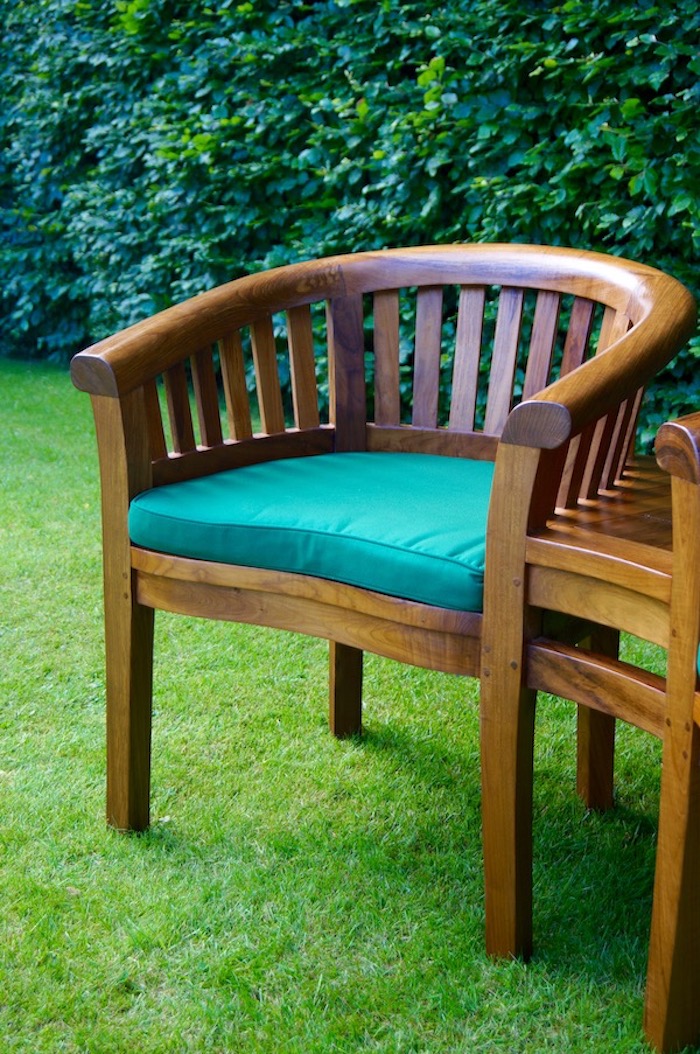 engraved-garden-seat-bench-makemesomethingspecial.com