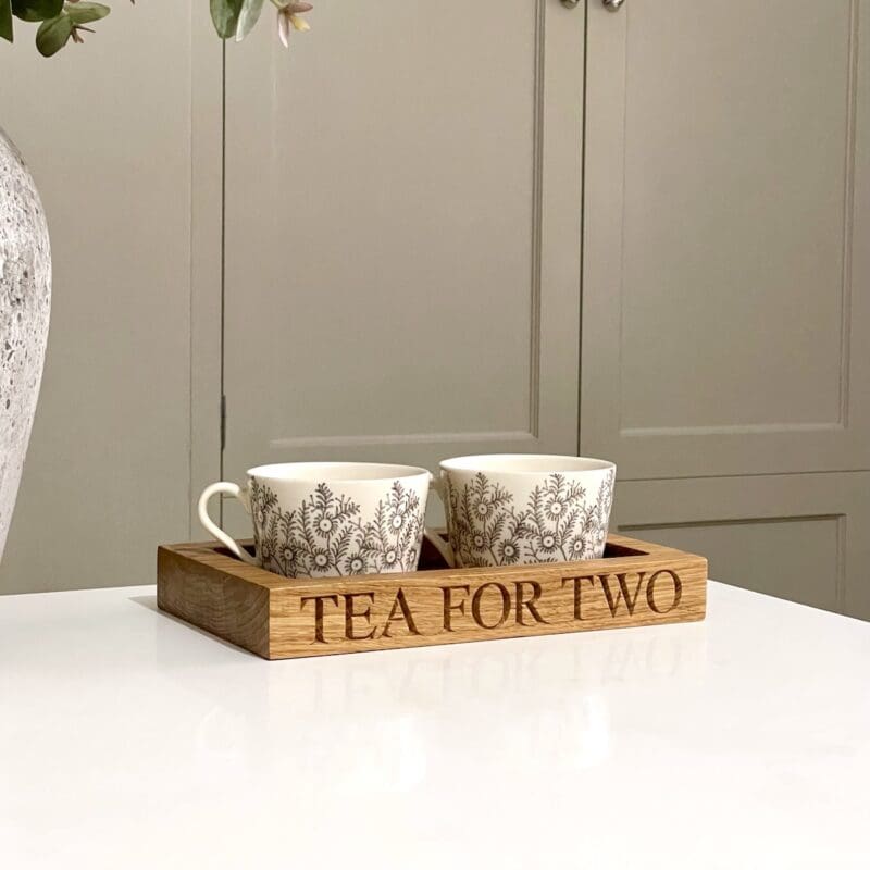 engraved-oak-tea-cup-tray