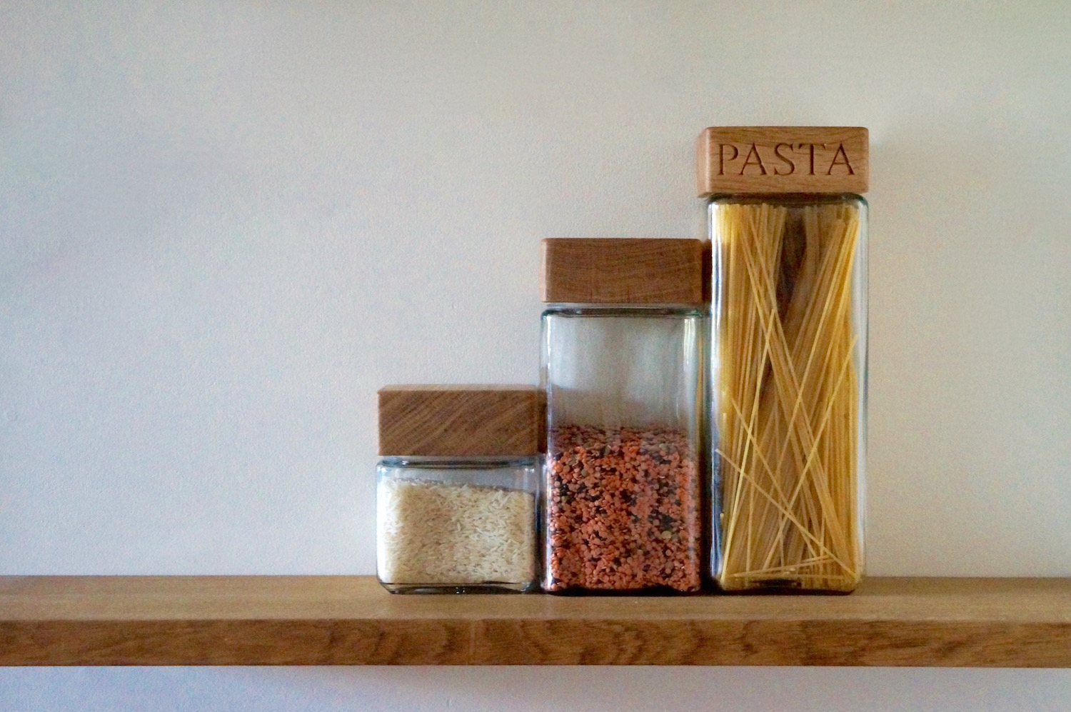 personalised-pasta-storage-jars-makemesomethingspecial.com