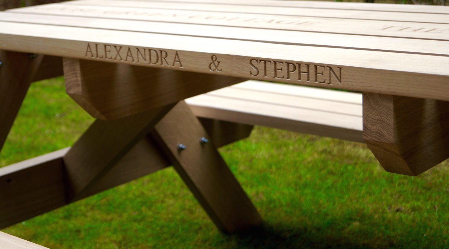 personalised-picnic-tables-makemesomethingspecial.com