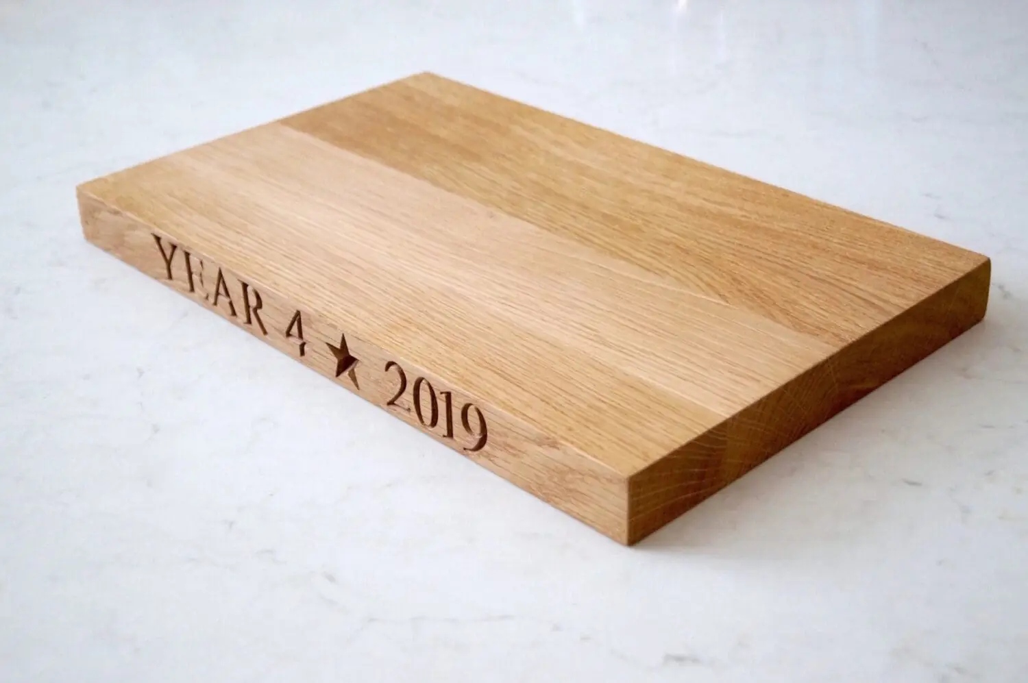 Oak wooden chopping board