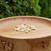 wooden-bird-feeders-uk-makemesomethingspecial.com