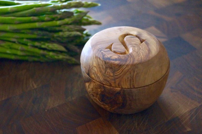 Wooden Salt and Pepper Bowls MakeMeSomethingSpecial