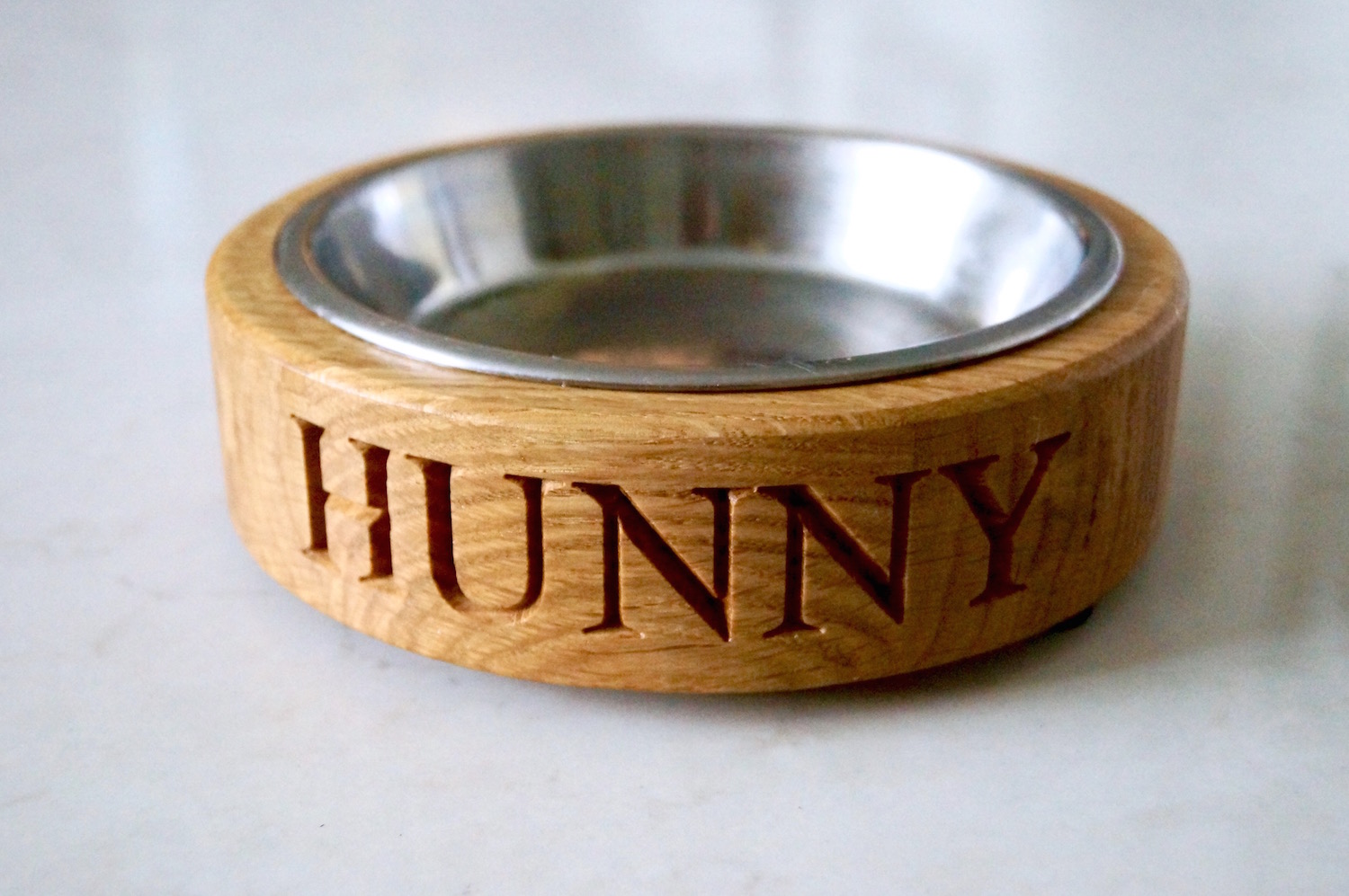 round-wooden-personalised-puppy-bowl-makemesomethingspecial.com