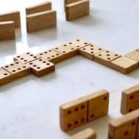 handmade-wooden-oak-dominos
