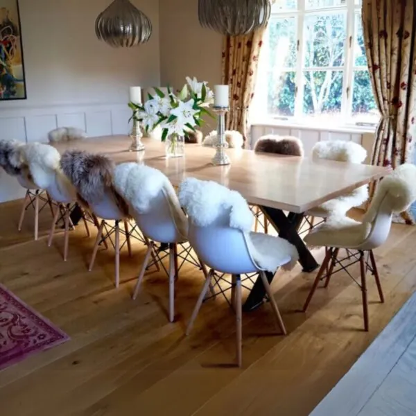personalised-bespoke-oak-dining-table