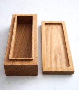 wooden-box-for-dominos-makemesomethingspecial.com