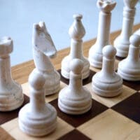 handmade-chess-pieces-makemesomethingspecial.com