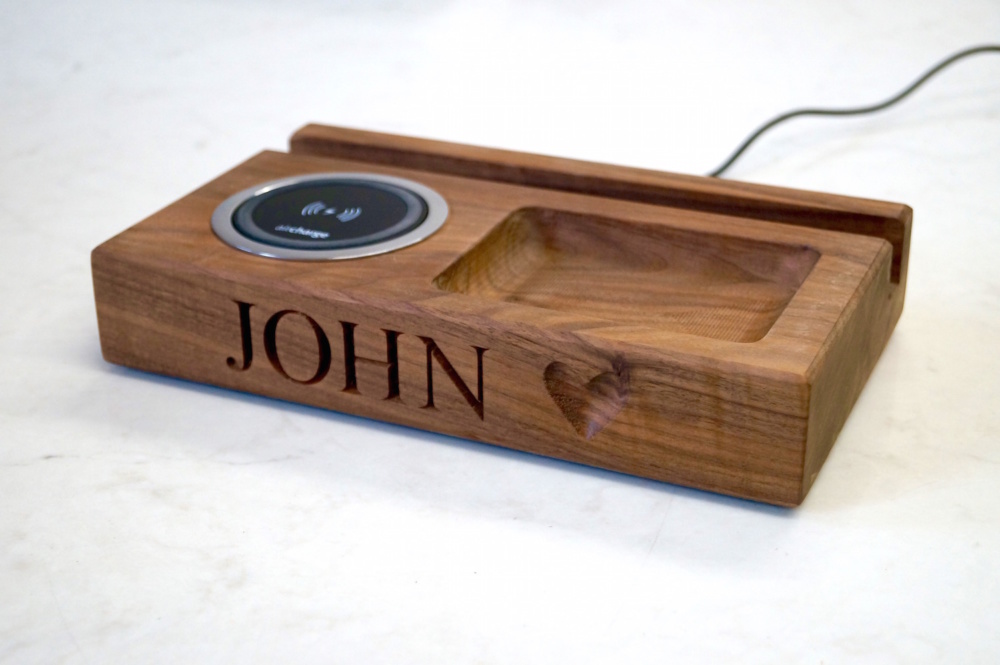 Wooden desk organiser with wireless charger - valentines day gifts