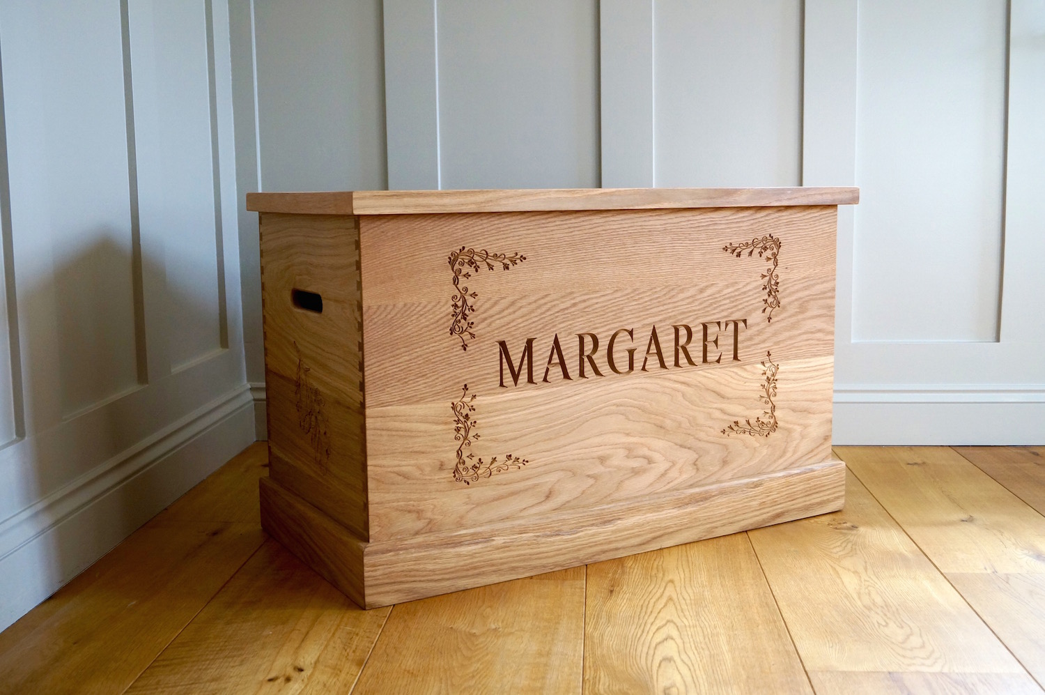 Engraved wooden toy store box