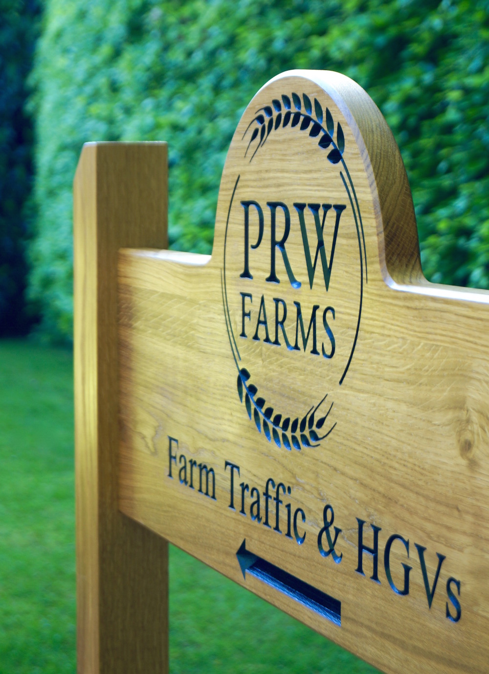 made-to-measure-engraved-wooden-signs-uk-makemesomethingspecial.com