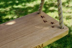 carved-oak-swings-makemesomethingspecial.com