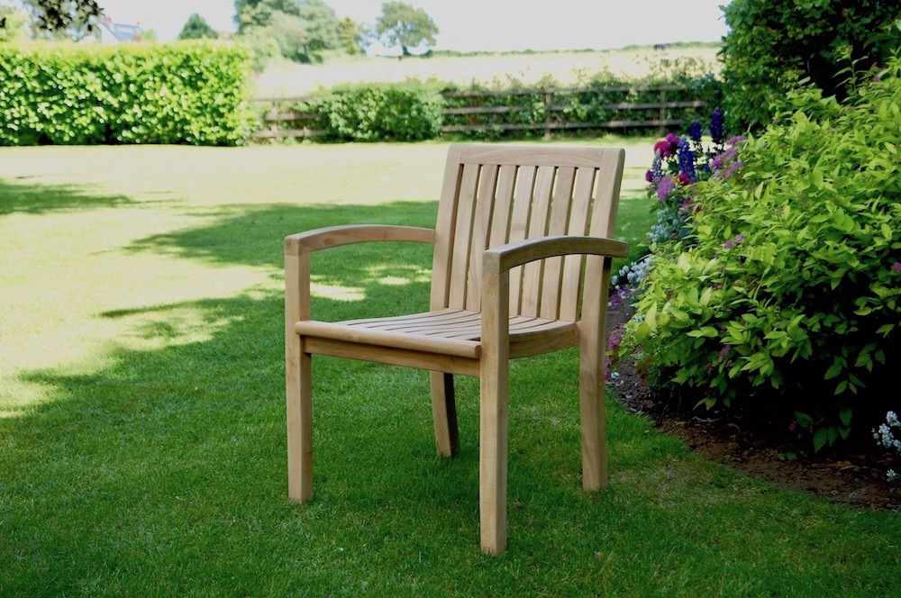 engraved-wooden-garden-chair-makemesomethingspecial.com