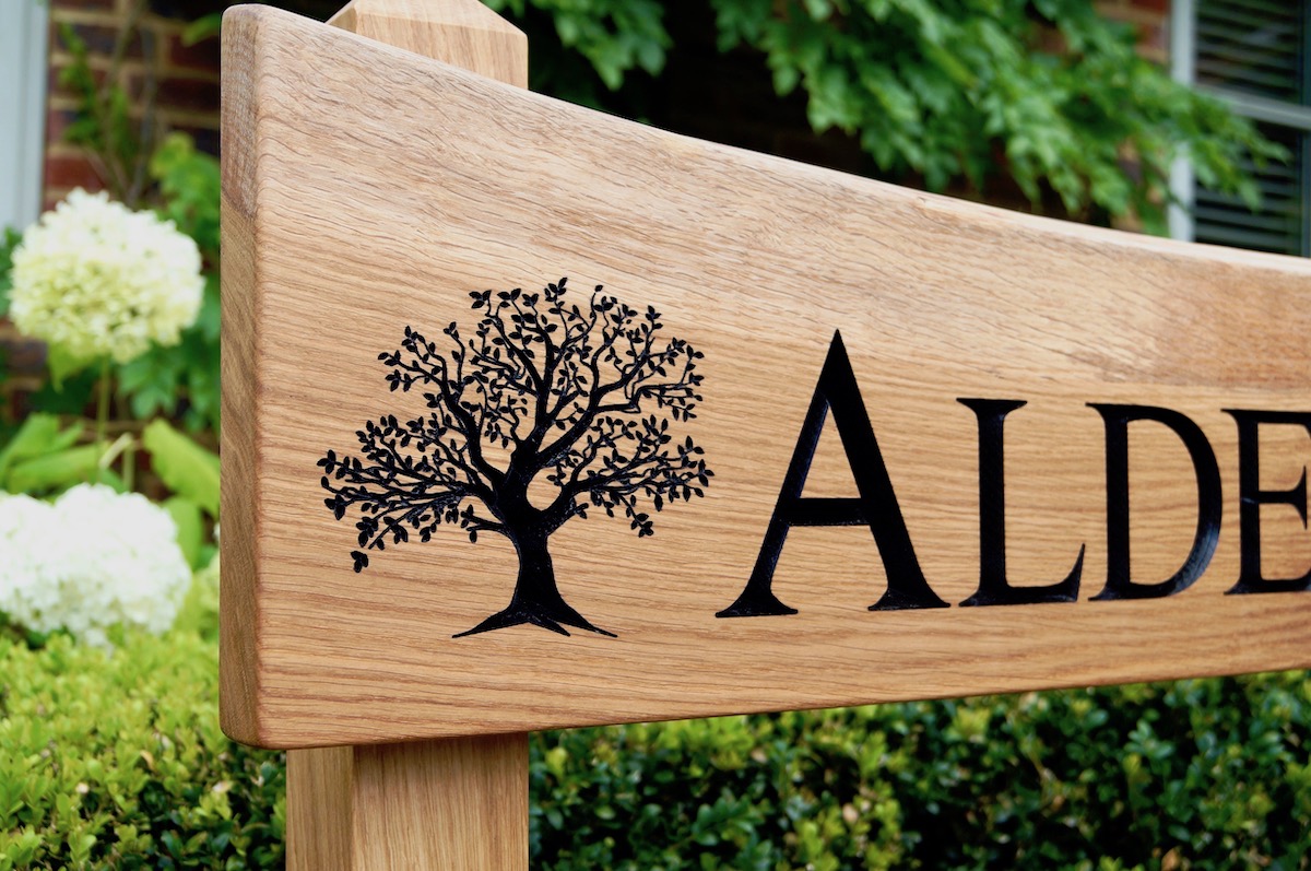 engraved-tree-house-sign-makemesomethingspecial.com