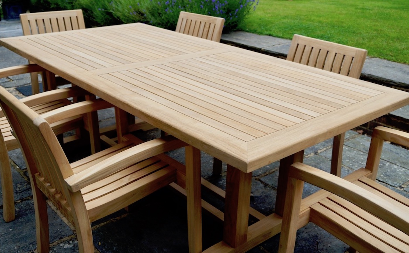 good-quality-wooden-garden-table-and-chairs-makemesomethingspecial.com
