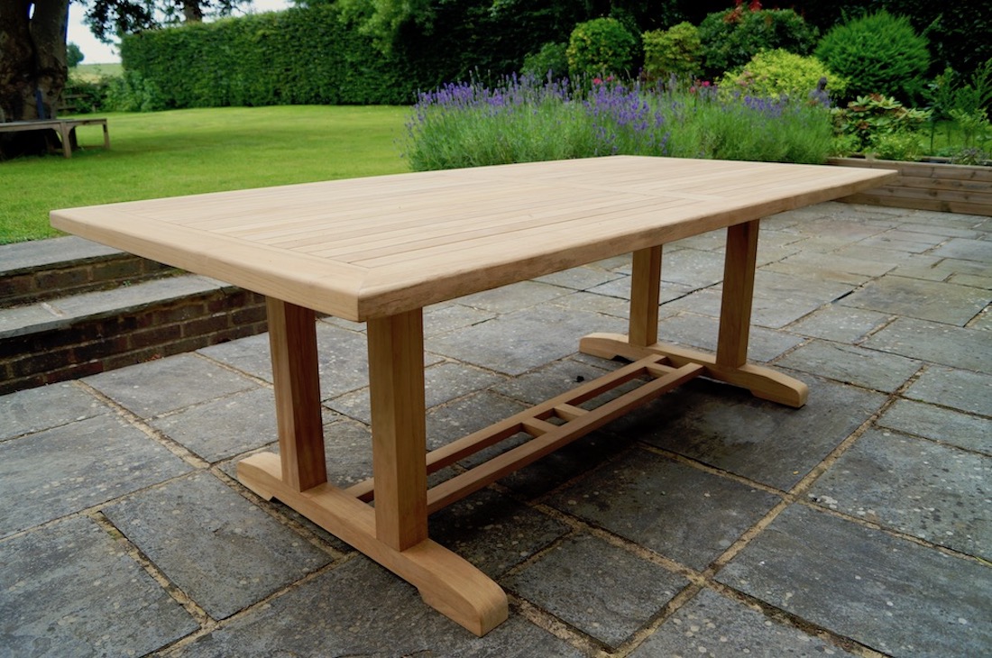 large-wooden-garden-table-makemesomethingspecial.com