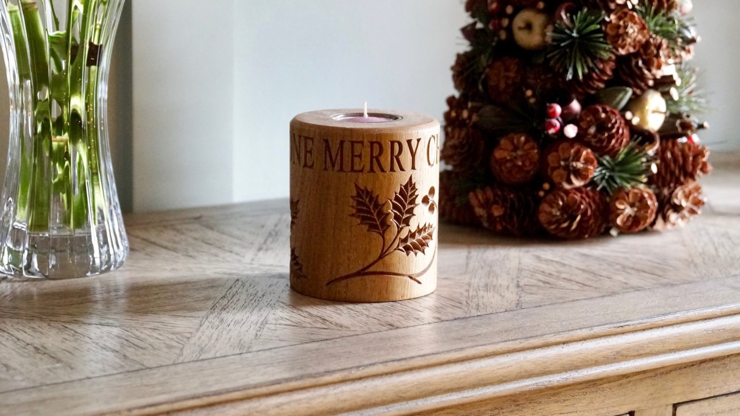 engraved-christmas-oak-tea-light-candle-holder