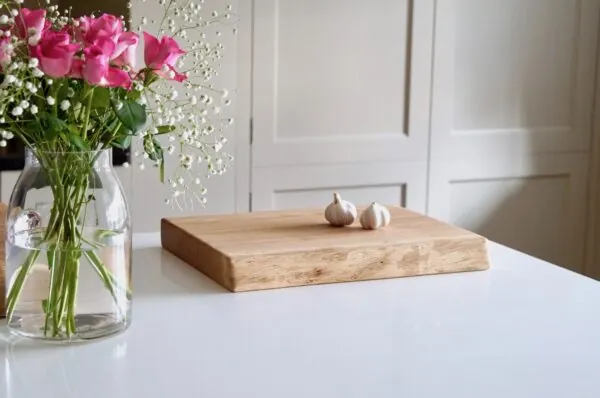 live-edge-oak-chopping-boards