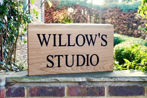 natural-edge-engraved-oak-sign