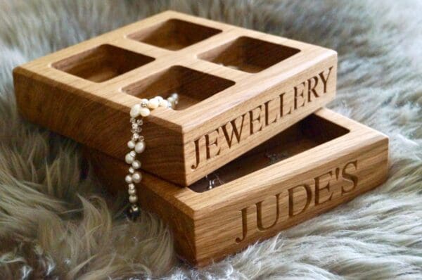 personalised-jewellery-organiser-tray