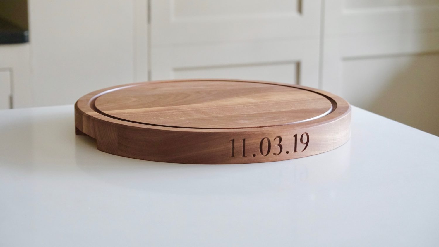 personalised-round-oak-cheese-board