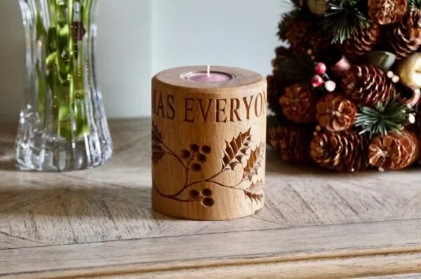 xmas-oak-tea-light-candle-holder