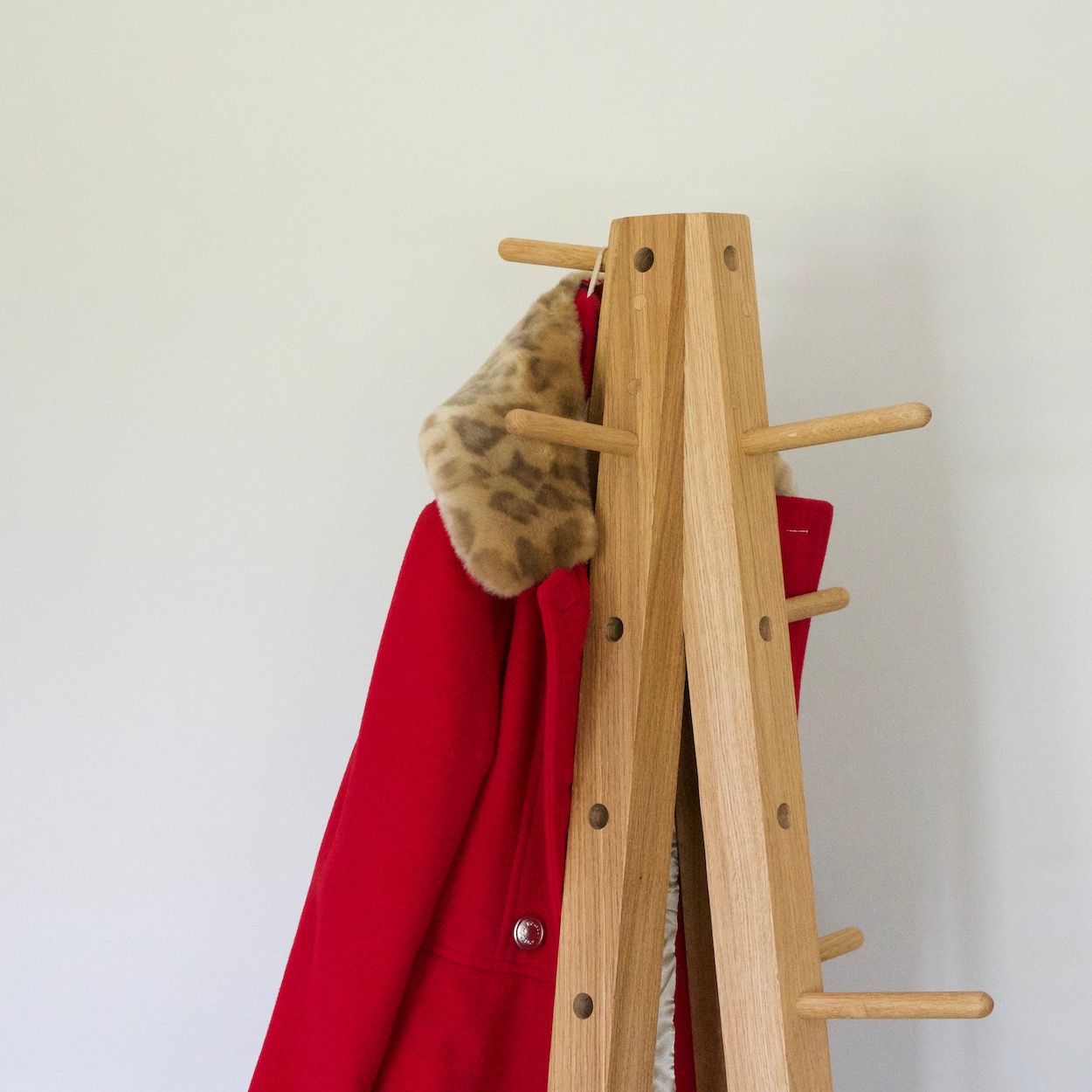 bespoke-wooden-coat-rack-stand