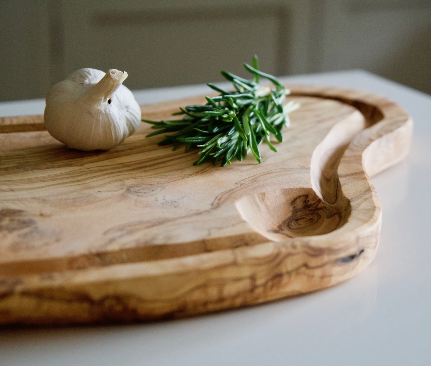 olive-wood-carving-board