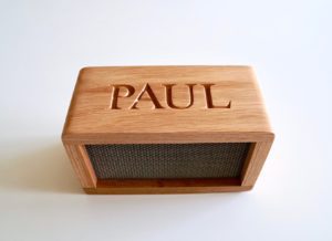personalised-oak-bluetooth-speakers-uk
