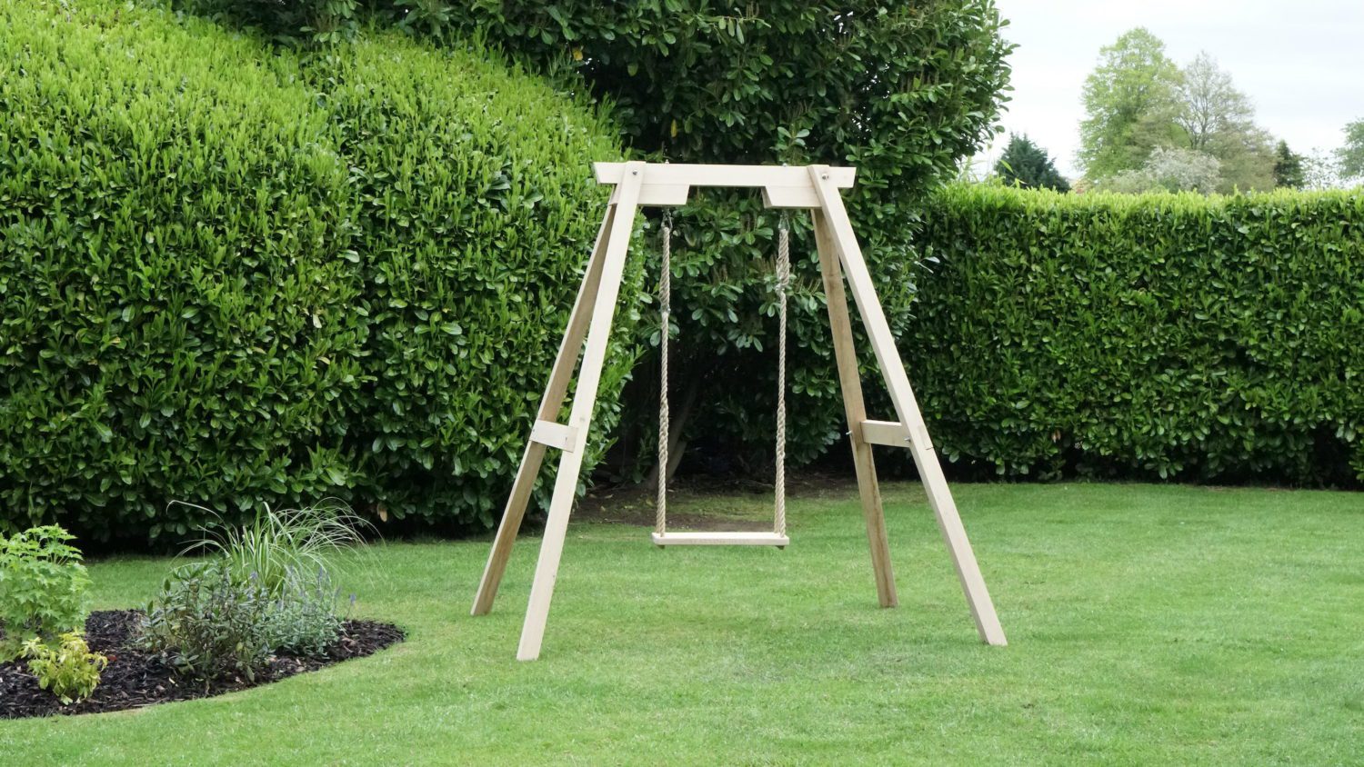 handmade-oak-garden-swing-frames