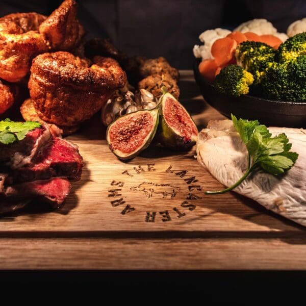 the-lancaster-arms-engraved-oak-serving-board