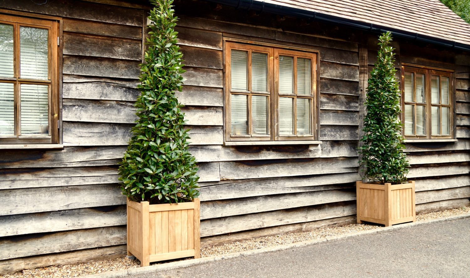 wood-garden-planters-uk