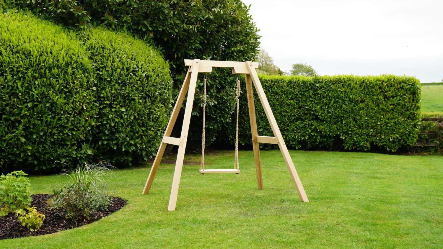 wooden-garden-swing-frame-uk