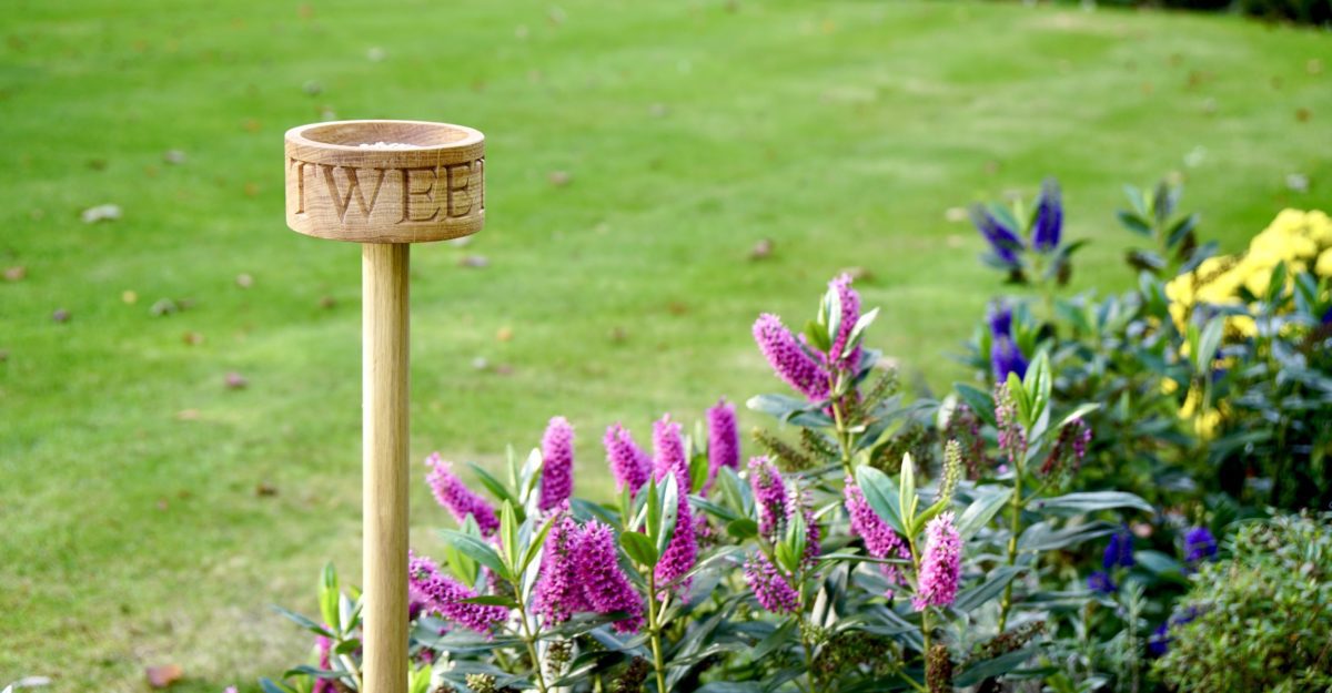 engraved-wooden-bird-feeder-uk