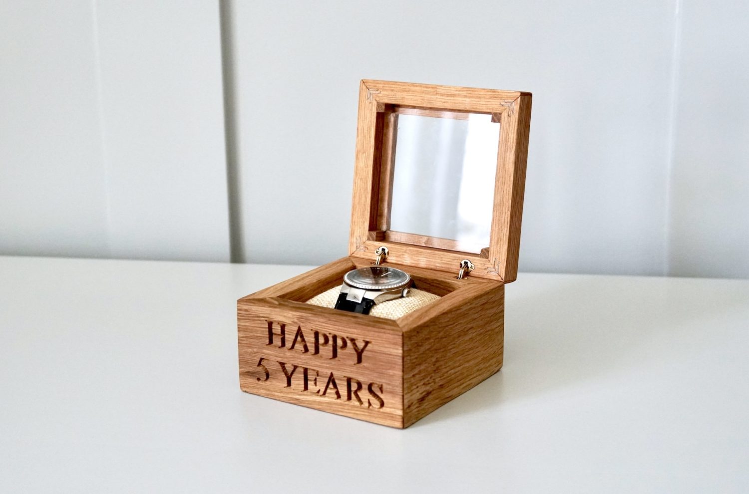 wooden-watch-box-hinged-lid