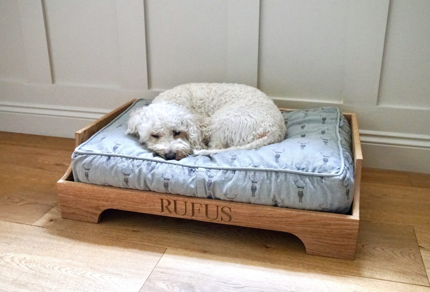 oak-dog-bed