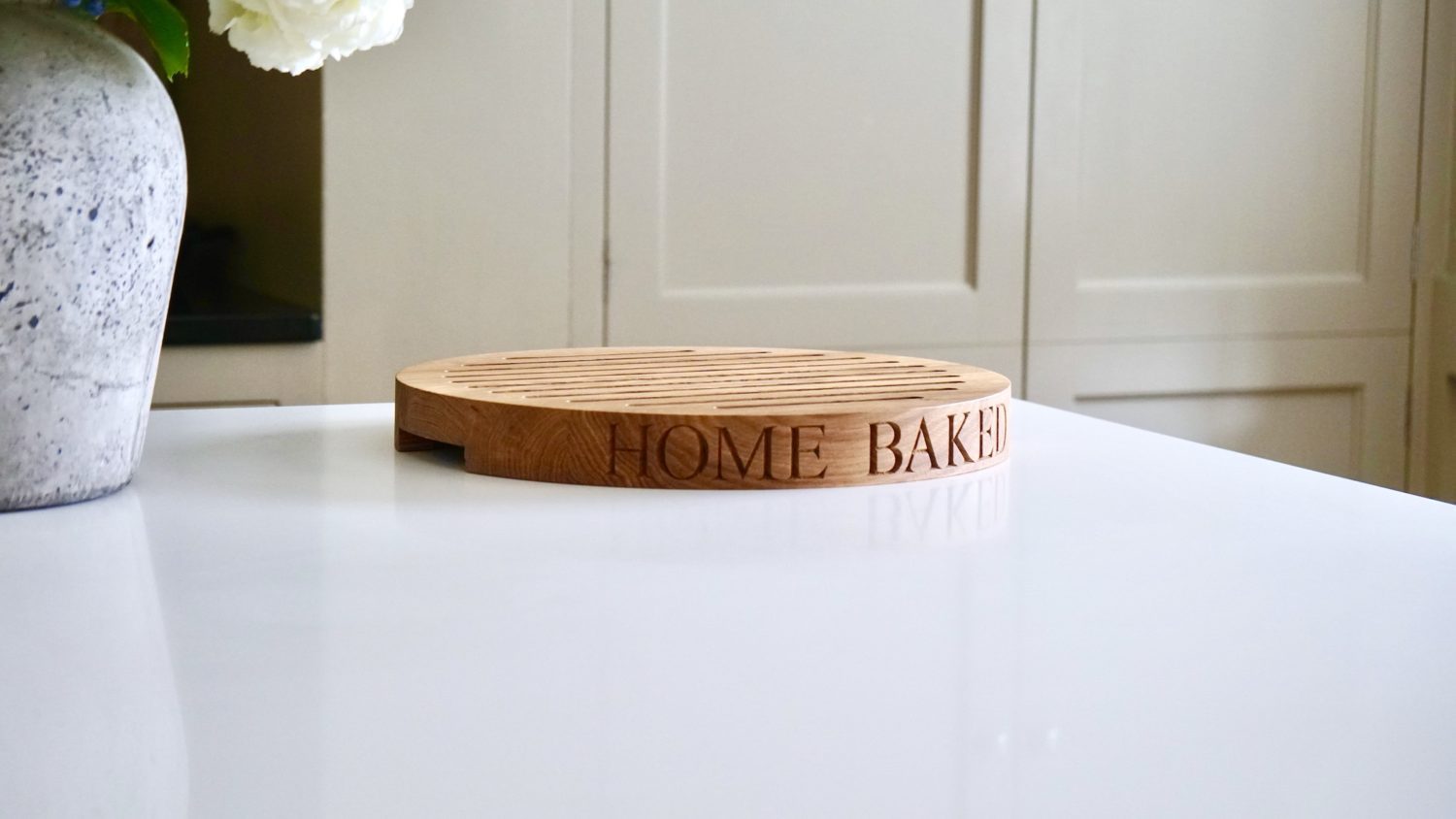 personalised-oak-bread-boardsuk