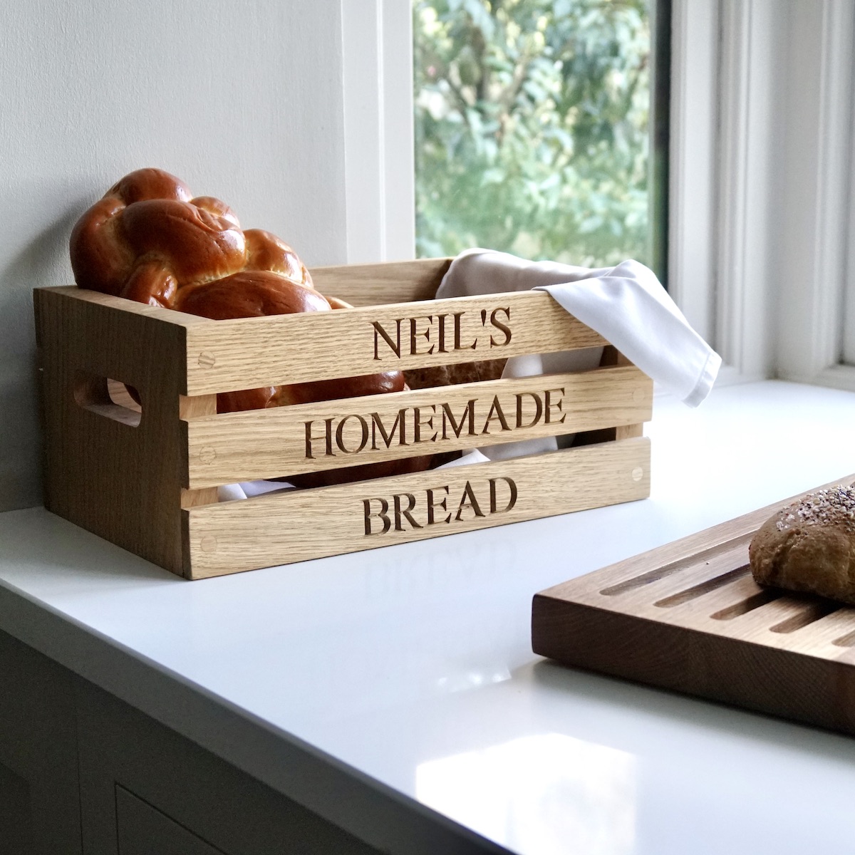engravd-oak-bread-box