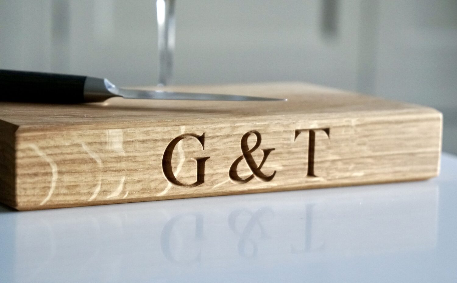 engraved-oak-g&t-chopping board