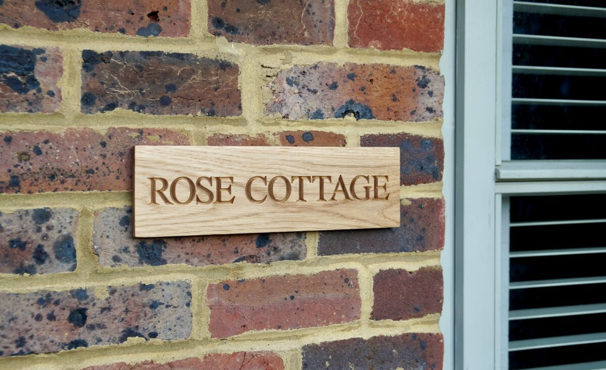 mini-oak-engraved-sign