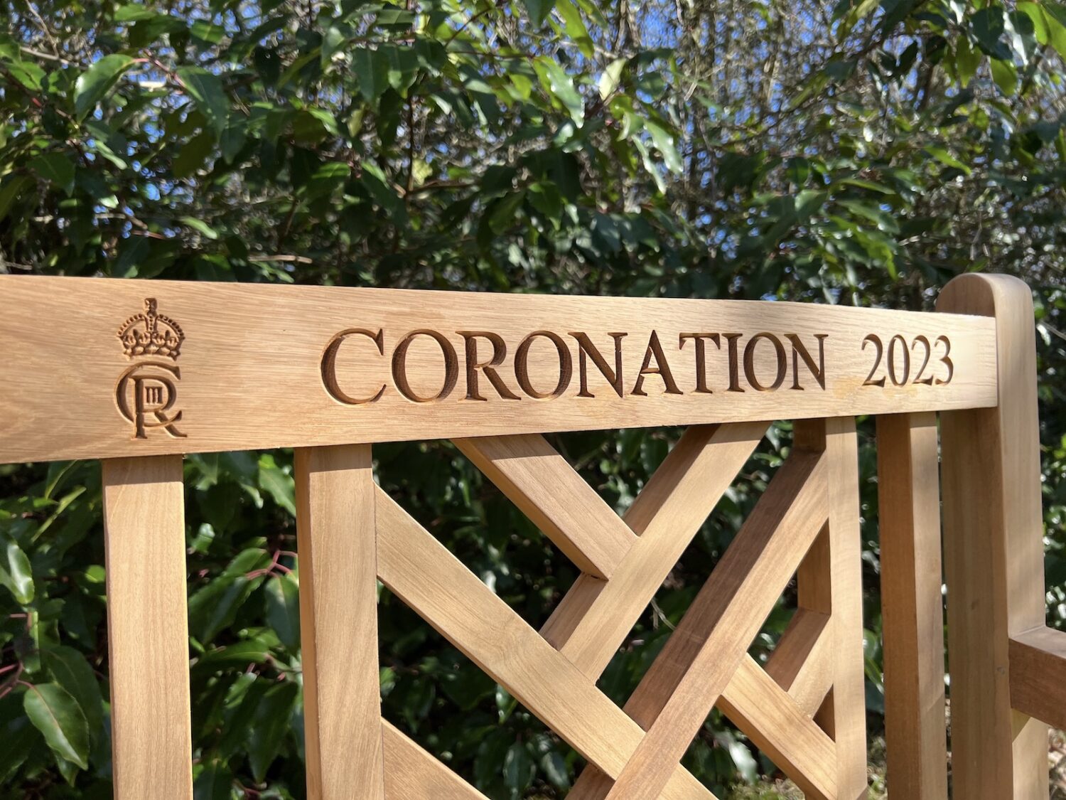 Engraved-Teak-Coronation-bench