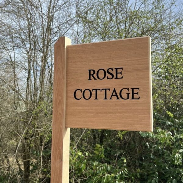 engraved-oak-sign-post