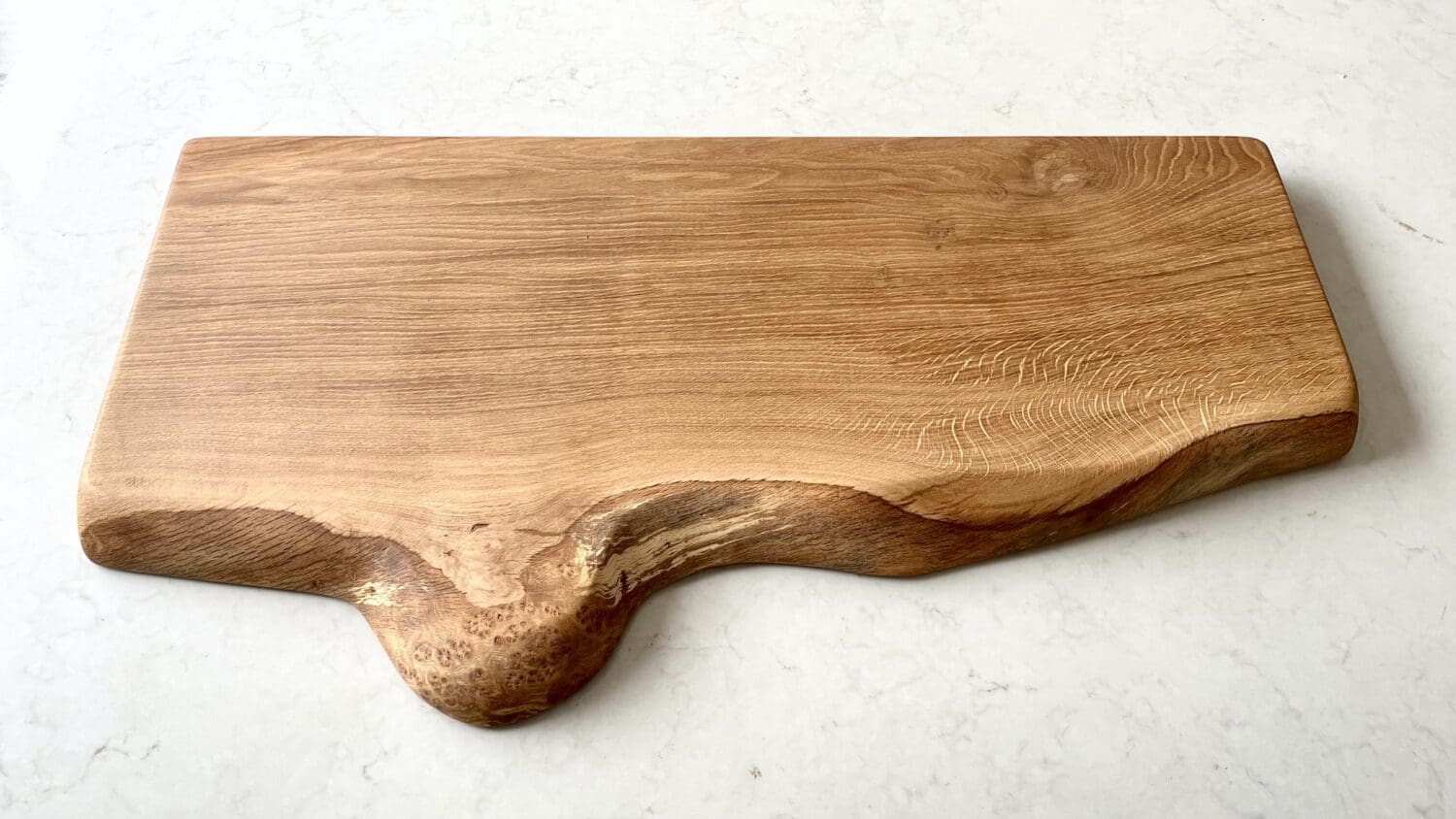 Bespoke-oak-wood-chopping-board