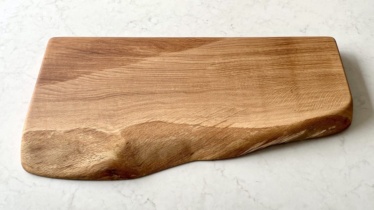 bespoke-made-oak-chopping-board