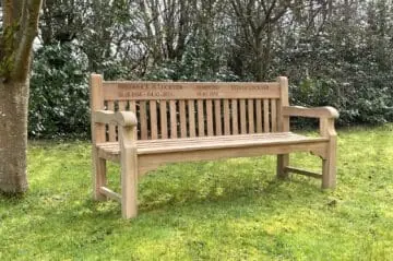 engraved-benches-outdoor
